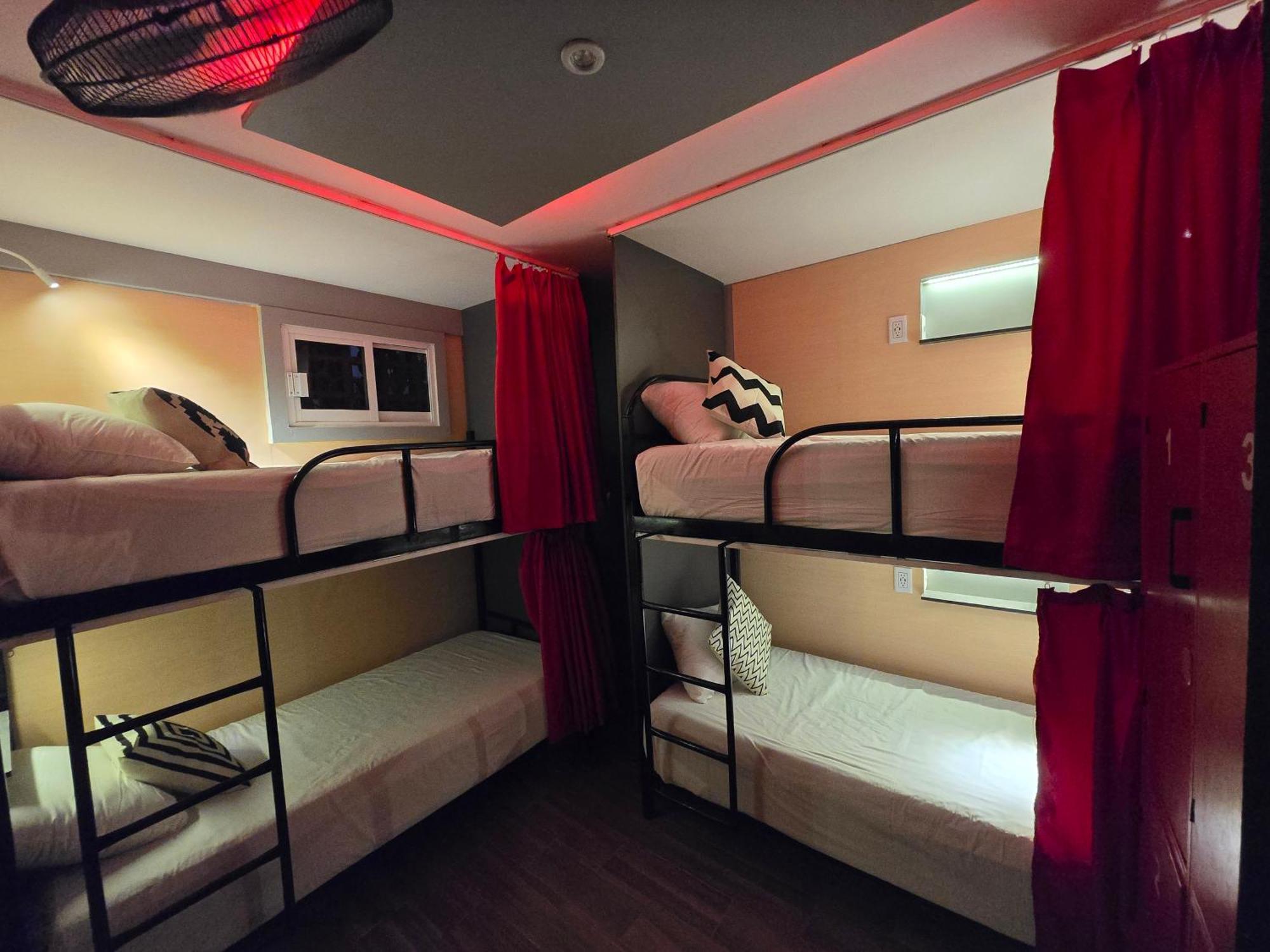 פוארטו ואלארטה Spartacus Hostel Boutique For Men מראה חיצוני תמונה